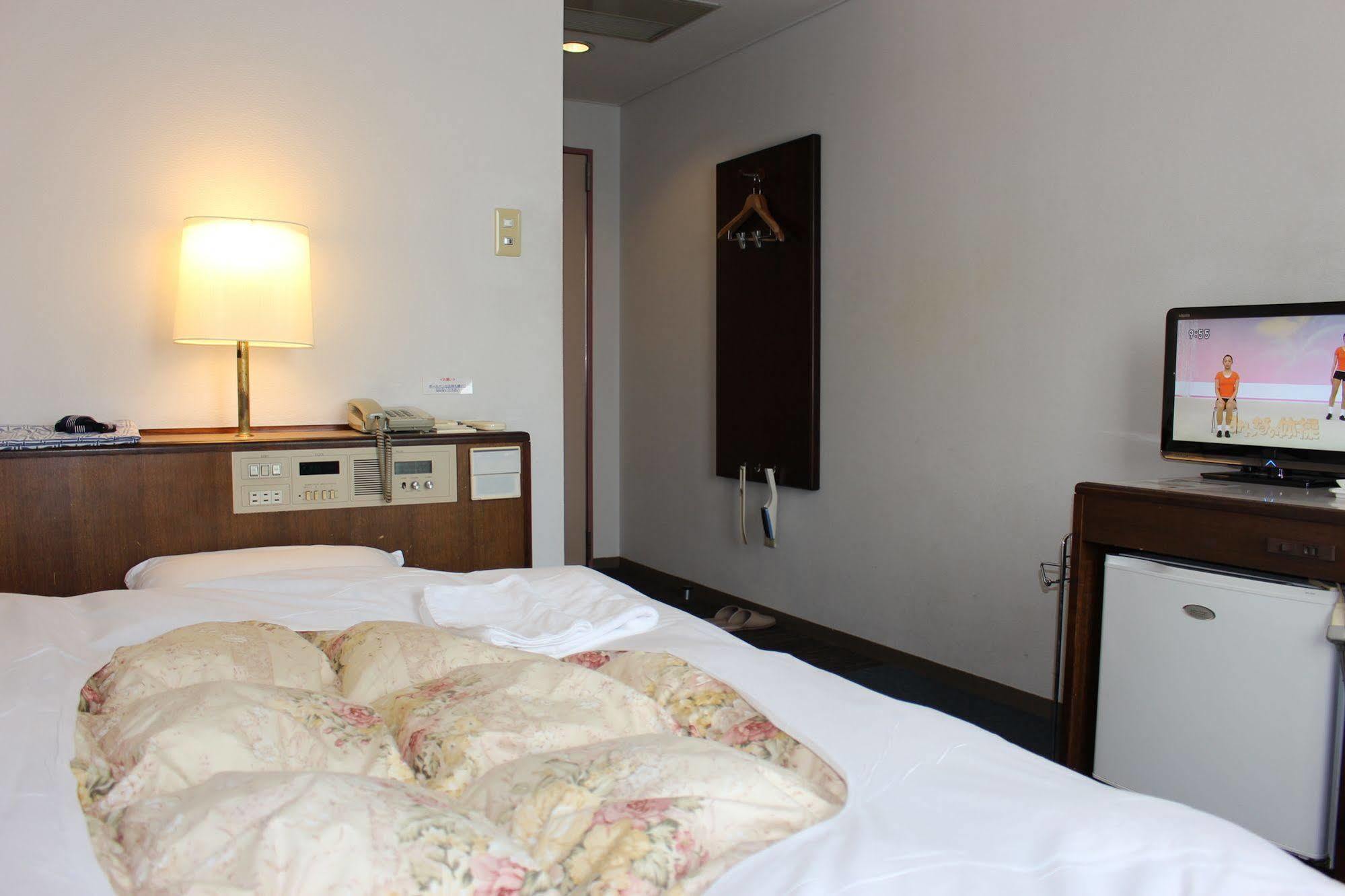 Hotel Higashihiroshima Hills Saijo Exterior photo