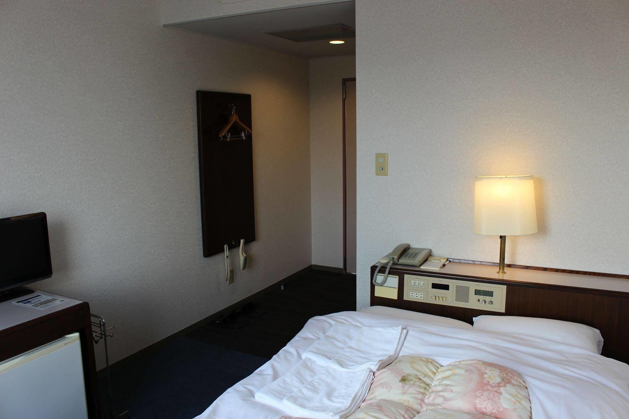 Hotel Higashihiroshima Hills Saijo Exterior photo